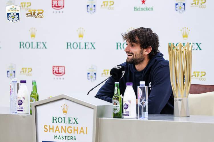 庭来说都是, 这是我第一, 罗的教练